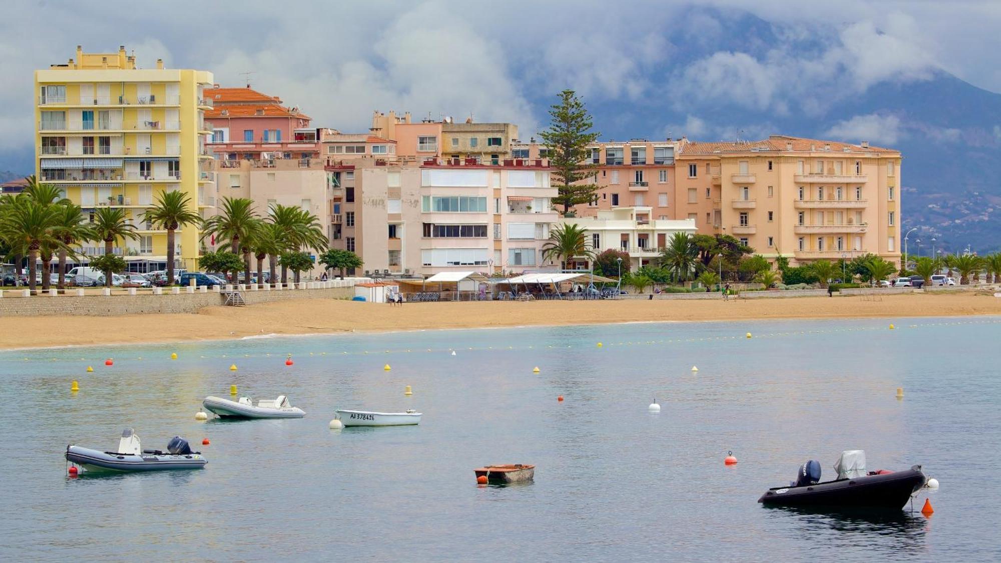 Beau Studio Proche Centre Ville Et Plage Ajaccio  Zewnętrze zdjęcie